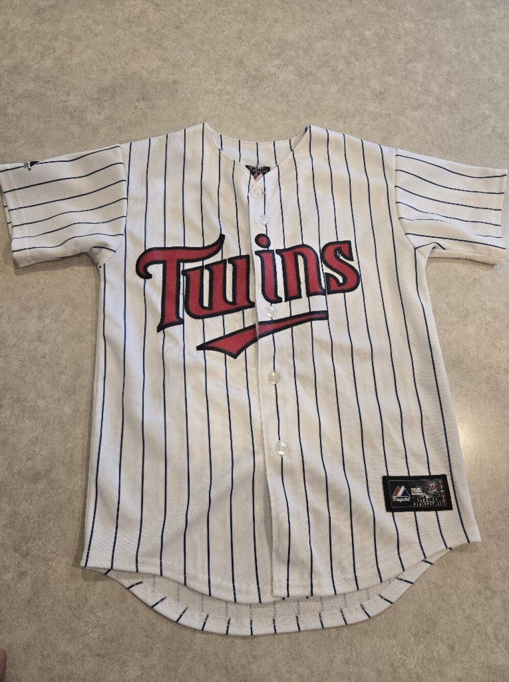 Joe Mauer - Minnesota Twins Majestic Youth Medium Jersey.